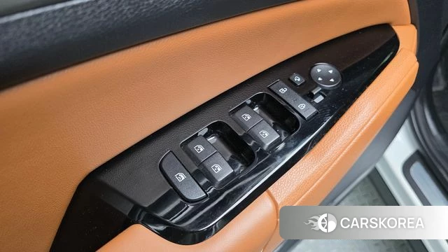Kia Sportage 5th Generation 2023 Белый из Кореи, фото 3