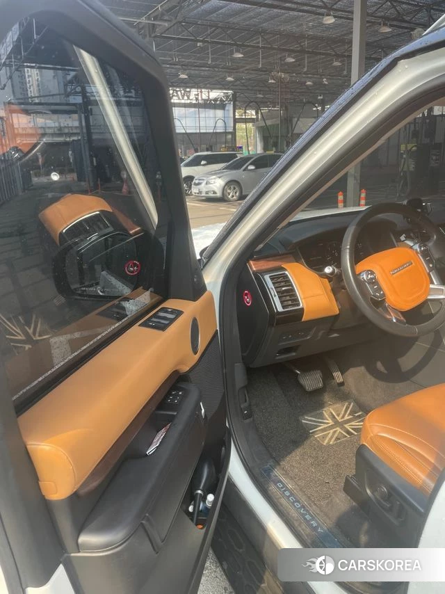 Land Rover Discovery 5 2018 Белый из Кореи, фото 3