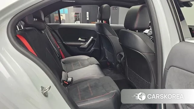 Mercedes-Benz A-Class W177 2021 Белый из Кореи, фото 3