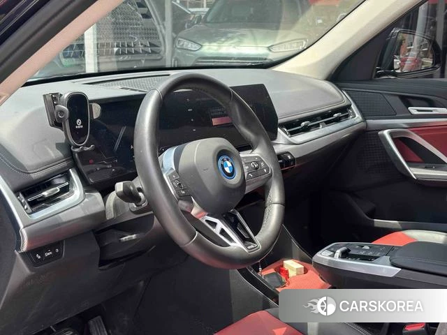 BMW iX1 2024 Черный из Китая, фото 3