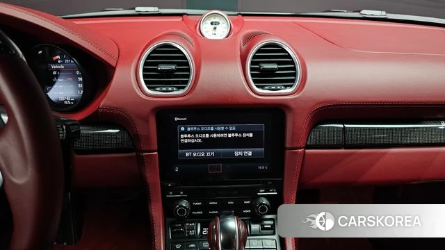 Porsche 718 Boxster 2019 Серебристо-серый из Кореи, фото 3