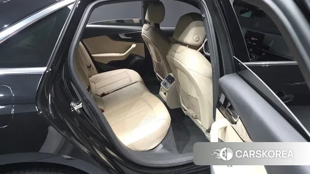 Audi A4 (B9) 2021 Черный из Кореи, фото 3