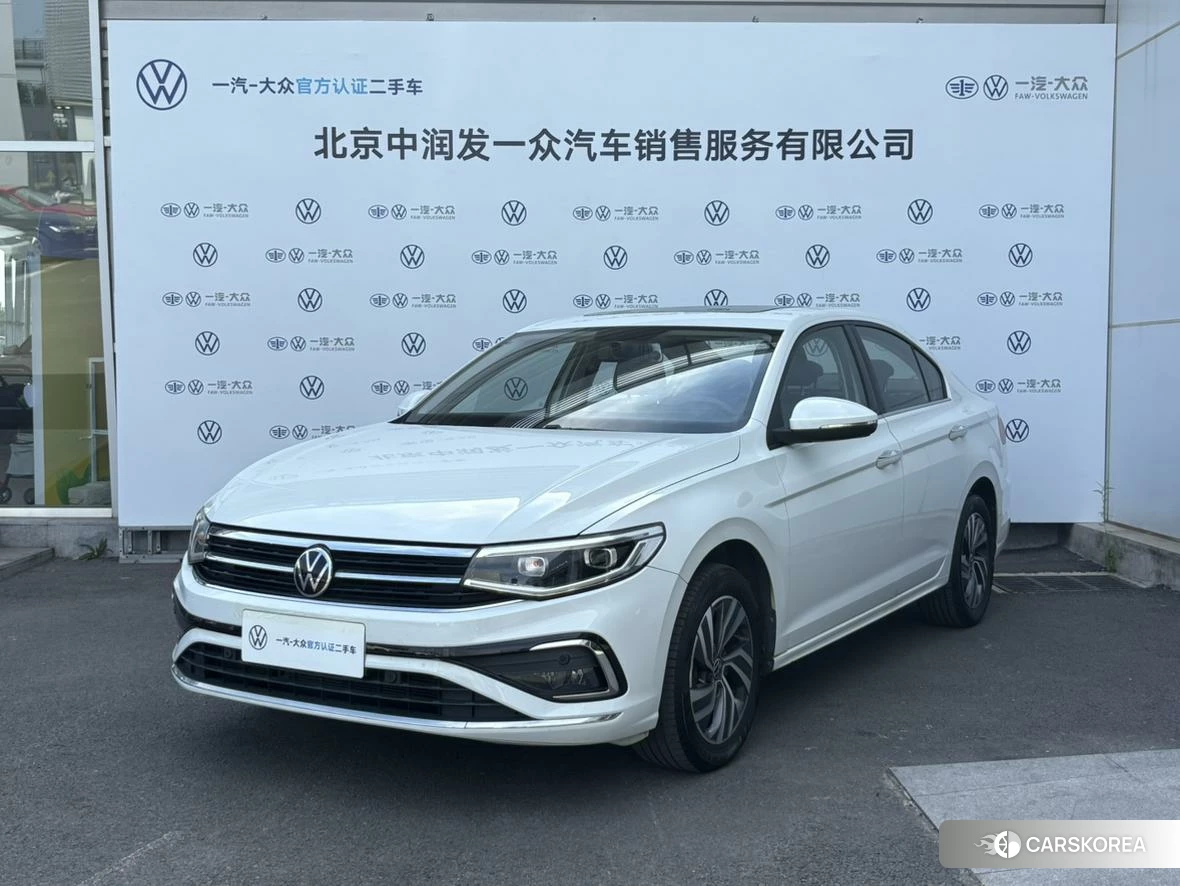 Volkswagen Bora 2022 Белый из Китая, фото 3
