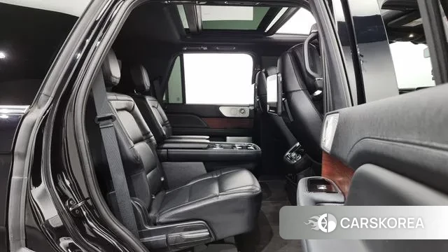 Lincoln Navigator 4th generation 2021 Черный из Кореи, фото 3