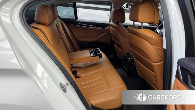BMW 5 Series (G30) 2020 Белый из Кореи, фото 3