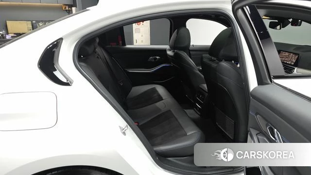BMW 3 Series (G20) 2020 Белый из Кореи, фото 3