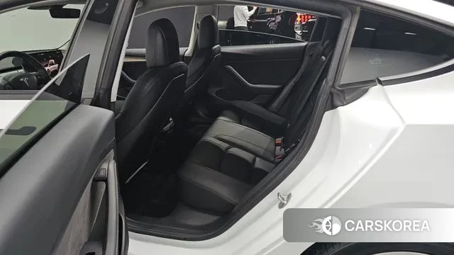 Tesla Model 3 2022 Белый из Кореи, фото 3