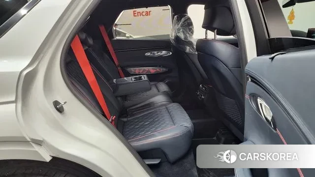 Genesis GV70 2023 Белый из Кореи, фото 3