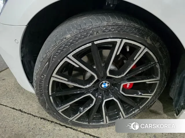 BMW 7 Series (G11) 2018 Жемчужный цвет из Кореи, фото 3