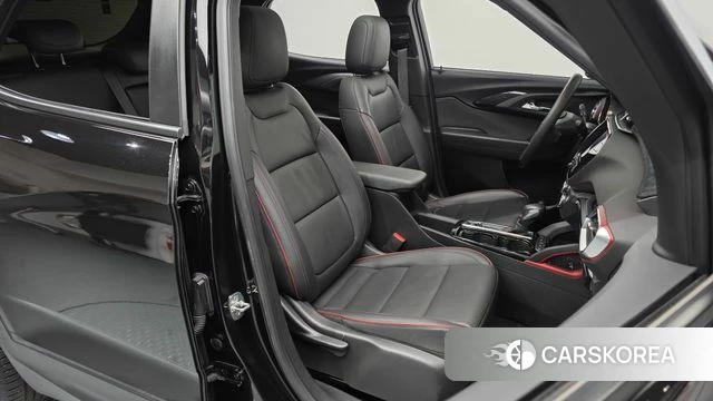 Chevrolet (GM Daewoo) Trailblazer 2021 Черный из Кореи, фото 3