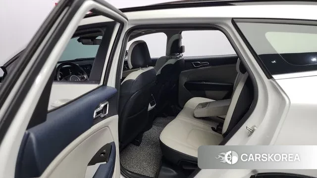 Kia Sportage 5th Generation 2022 Белый из Кореи, фото 3