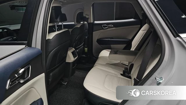 Kia The New Sportage 5th Generation 2025 Серебристо-серый из Кореи, фото 3