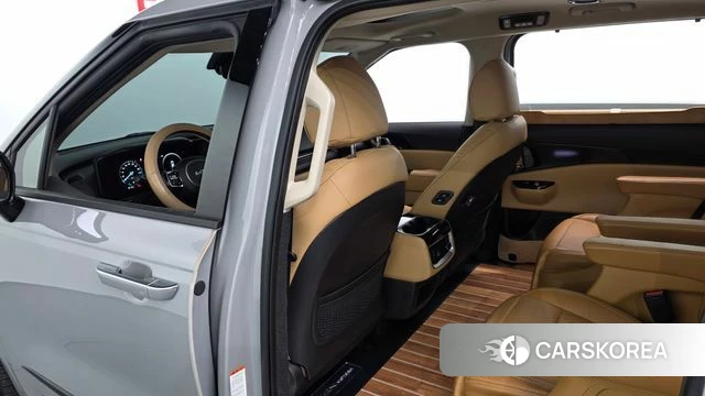 Kia Carnival 4th generation 2023 Серый из Кореи, фото 3