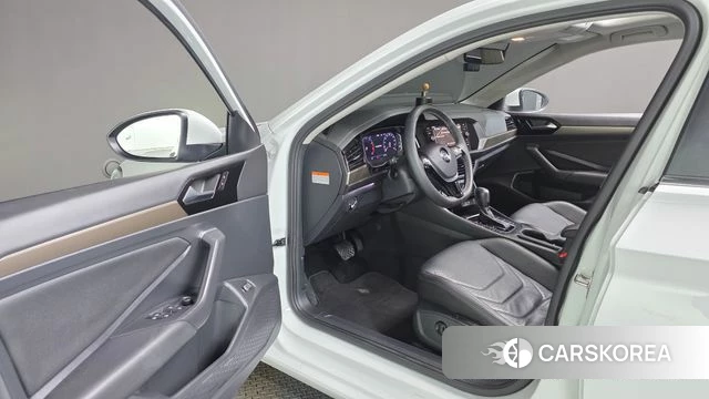 Volkswagen 7th Generation of Jetta 2021 Белый из Кореи, фото 3