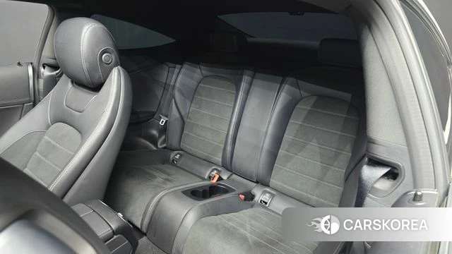 Mercedes-Benz C-Class W205 2023 Белый из Кореи, фото 3