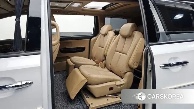 Kia The New Carnival 2019 Белый из Кореи, фото 3