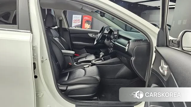 Kia Come New K3 2018 Белый из Кореи, фото 3