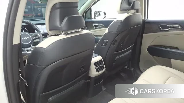 Kia Sportage 5th Generation 2023 Белый из Кореи, фото 3