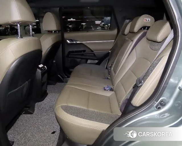 Ssangyong Torres 2023 Темно-зеленый из Кореи, фото 3