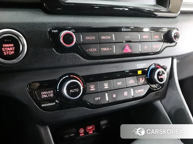 Kia Niro 2019 Белый из Кореи, фото 3