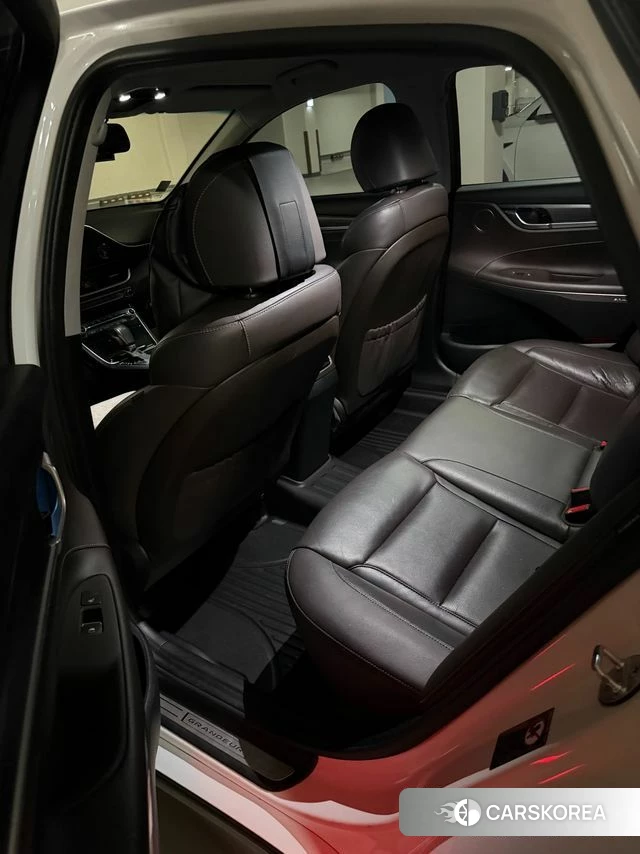 Hyundai Grandeur IG Hybrid 2018 Белый из Кореи, фото 3