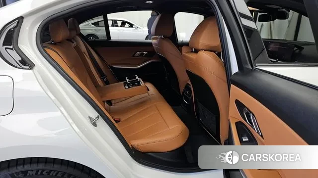 BMW 3 Series (G20) 2023 Белый из Кореи, фото 3