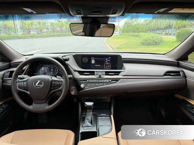 Lexus ES 2021 Темно-серый из Китая, фото 3