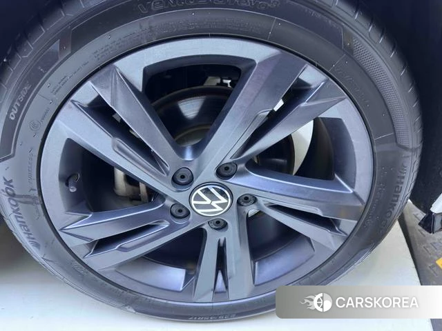 Volkswagen Golf 2022 Белый из Китая, фото 3
