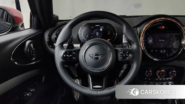 Mini Cooper S Clubman 2023 Черный из Кореи, фото 3