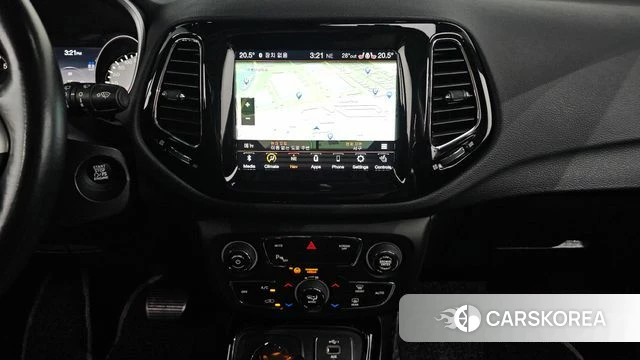Jeep Compass 2nd Generation 2020 Белый из Кореи, фото 3
