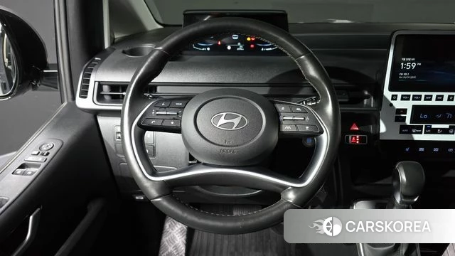 Hyundai Staria 2024 Серебристо-серый из Кореи, фото 3
