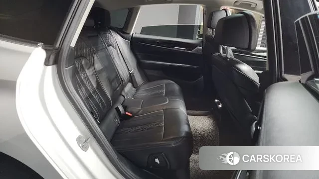 BMW 6 Series GT (G32) 2020 Белый из Кореи, фото 3