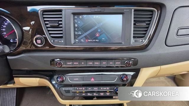 Kia The New Carnival 2019 Белый из Кореи, фото 3