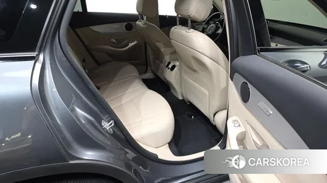 Mercedes-Benz GLC-Class X253 2018 Серебряный из Кореи, фото 3