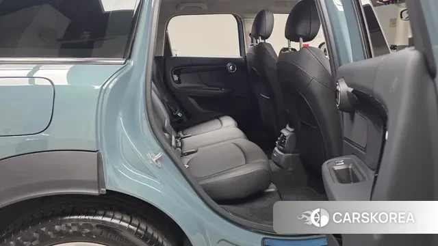 Mini Cooper Countryman 2023 Цвет галактики из Кореи, фото 3