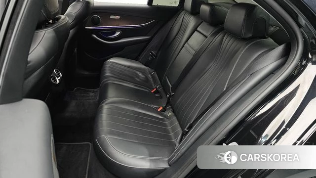 Mercedes-Benz E-Class W213 2019 Черный из Кореи, фото 3