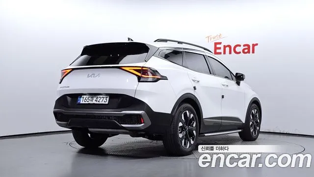 Kia Sportage 5th Generation 2023 Белый из Кореи, фото 3