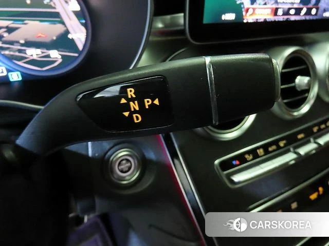 Mercedes-Benz GLC-Class X253 2020 Белый из Кореи, фото 3