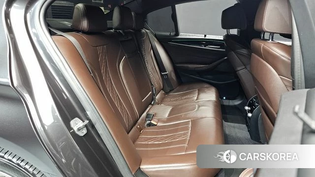 BMW 5 Series (G30) 2018 Серый из Кореи, фото 3