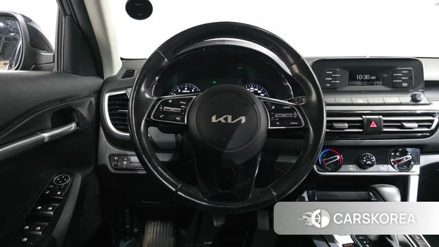 Kia Seltos 2022 Черный из Кореи, фото 3