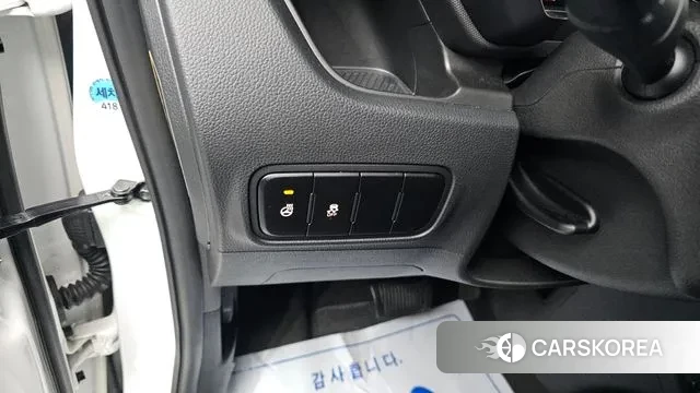 Kia The New Kia Ray EV 2023 Белый из Кореи, фото 3