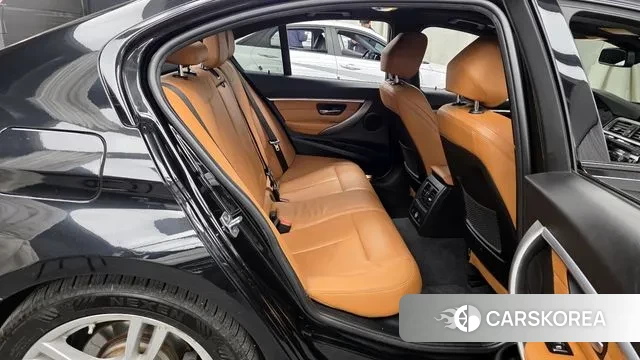 BMW 3 Series (F30) 2018 Черный из Кореи, фото 3