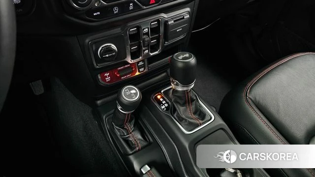 Jeep Wrangler (JL) 2023 Серый из Кореи, фото 3
