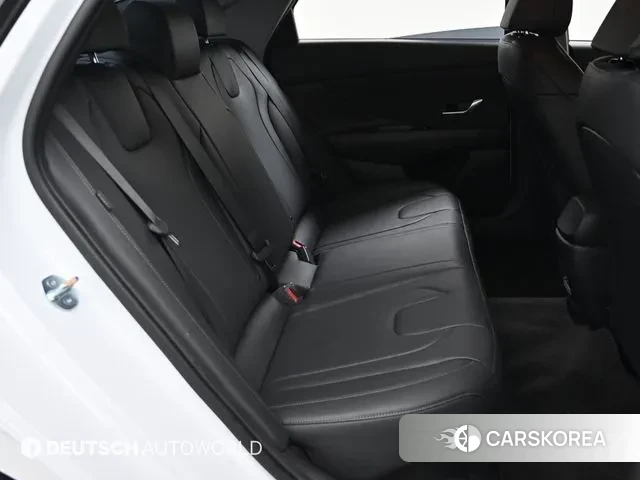 Hyundai The New Avante Hybrid (CN7) 2025 Белый из Кореи, фото 3