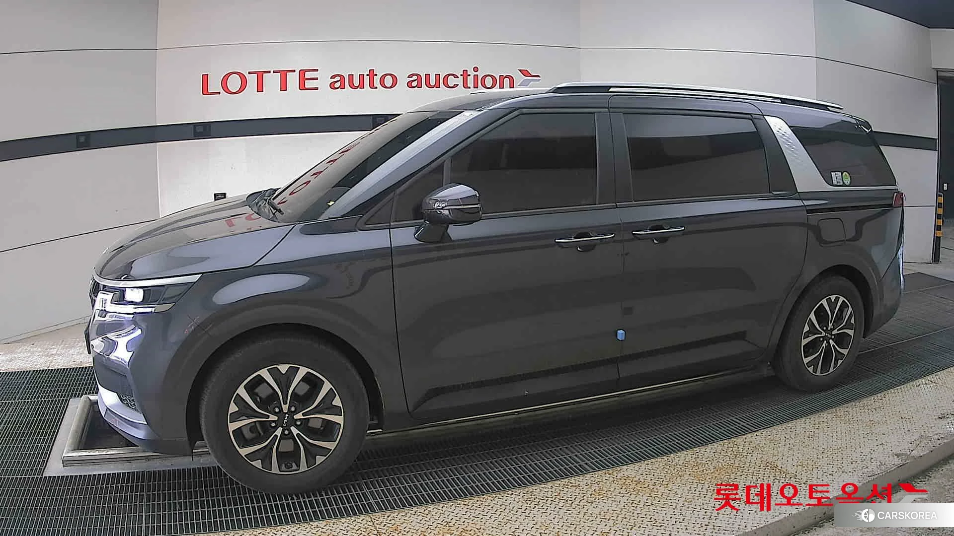 Kia Carnival 2023 Pantera Metal из Кореи, фото 3