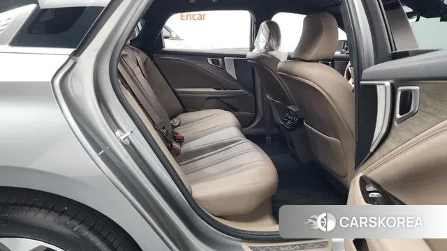 Kia K8 Hybrid 2024 Серебристо-серый из Кореи, фото 3