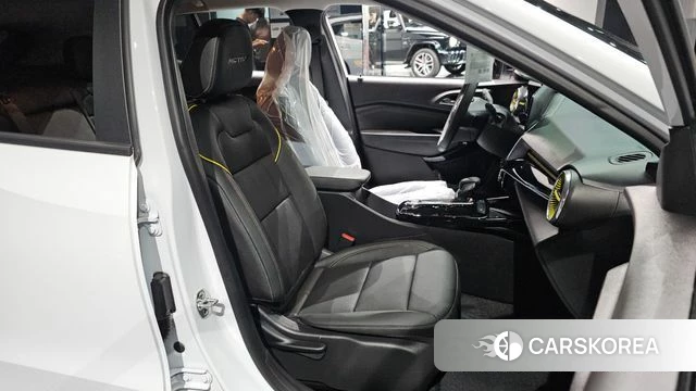 Chevrolet (GM Daewoo) Trax Crossover 2024 Белый из Кореи, фото 3