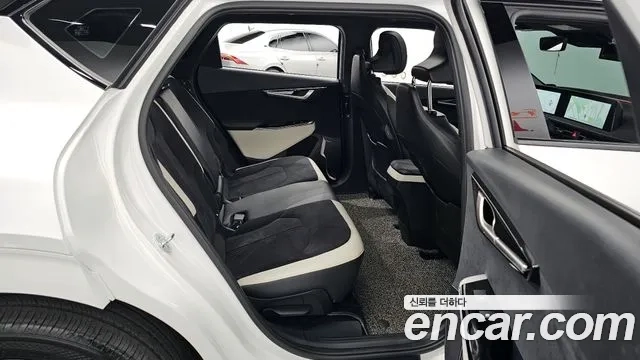 Kia EV6 2023 Белый из Кореи, фото 3