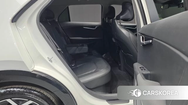 Kia Di Ol Nu Niro 2022 Белый из Кореи, фото 3