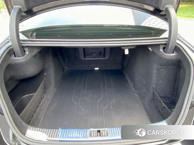 Mercedes-Benz S-class 2024 Черный из Китая, фото 3